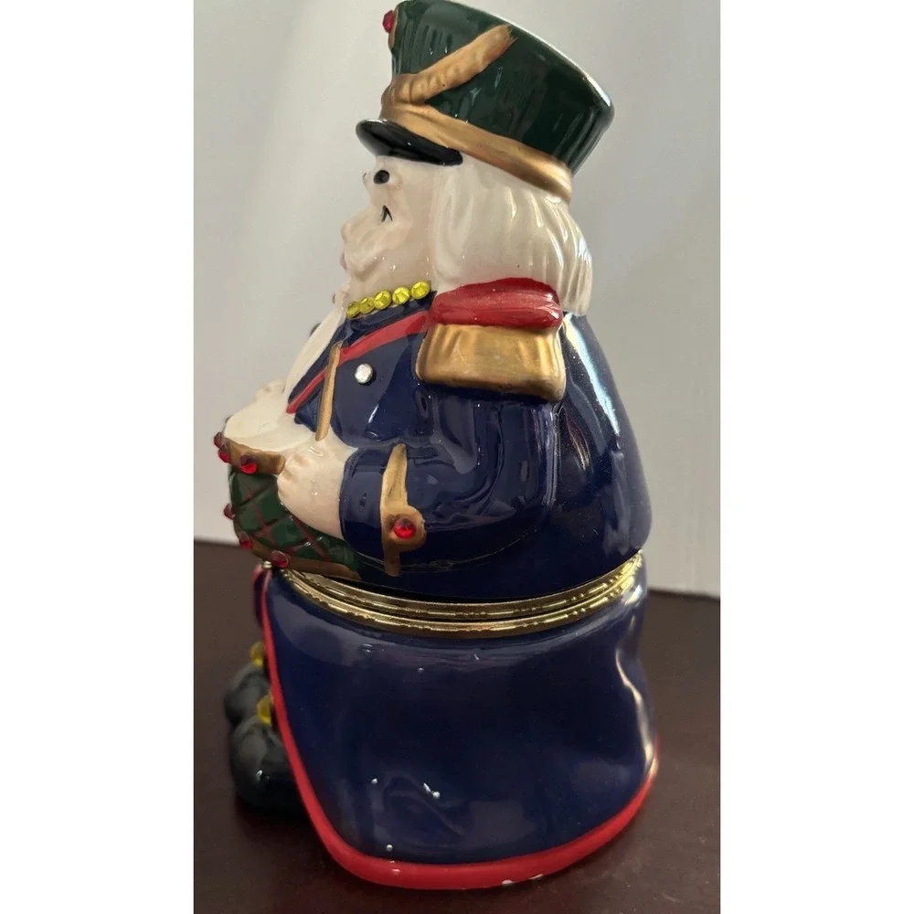 Mr. Christmas Nutcracker Porcelain Animated Waltz Dance Drum Music Box 2012 6.5